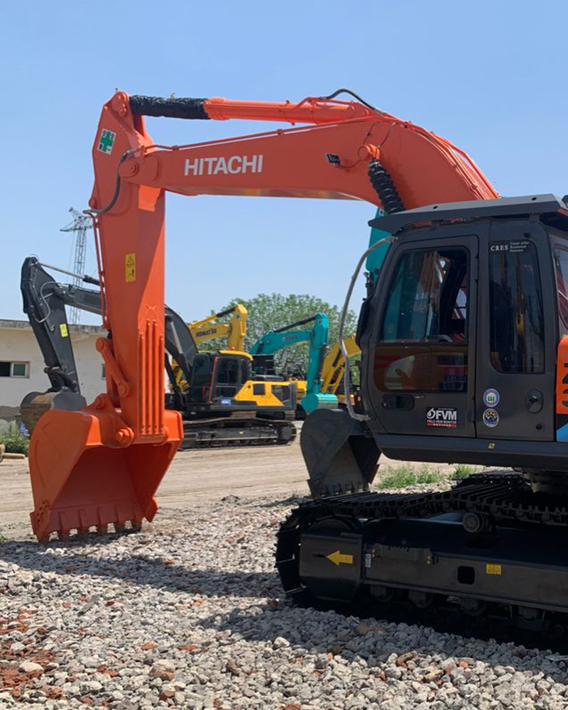 Excavator HITACHI ZAXIS 250H second-hand