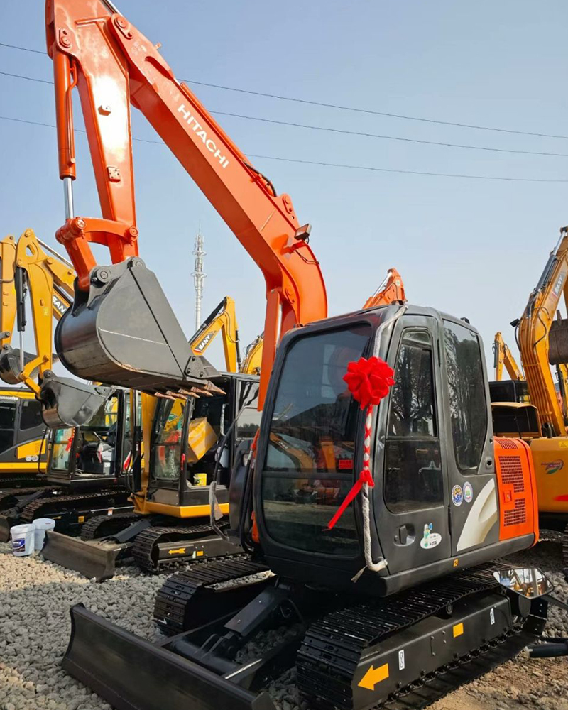 Mini-excavator HITACHI ZAXIS 60 – 6.07 tone, second-hand