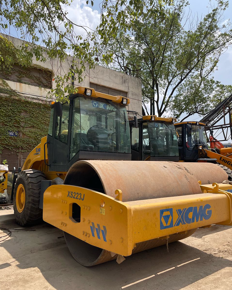 Compactor XCMG XS223J-1, 23 tone, second-hand