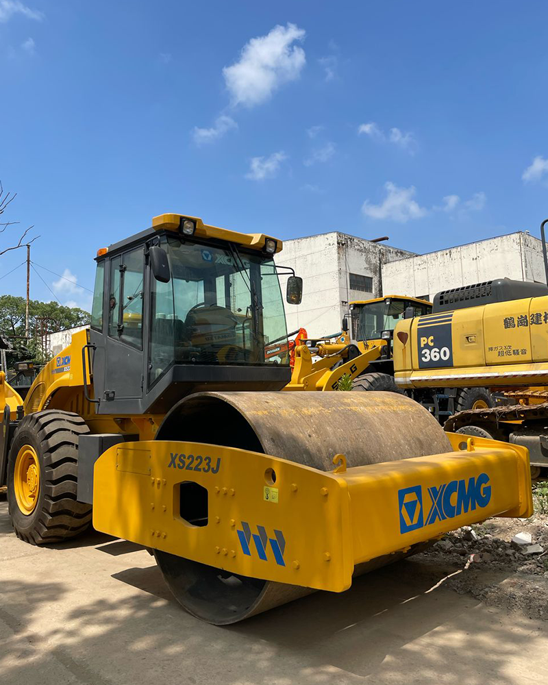 Compactor XCMG XS223J-3, 23 tone, second-hand