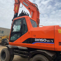 Excavator-pe-roti-Doosan Excavator-pe-roti-Doosan