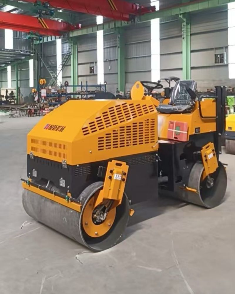 COMPACTOR Hengxin – 4 tone, nou- 20h funcționare